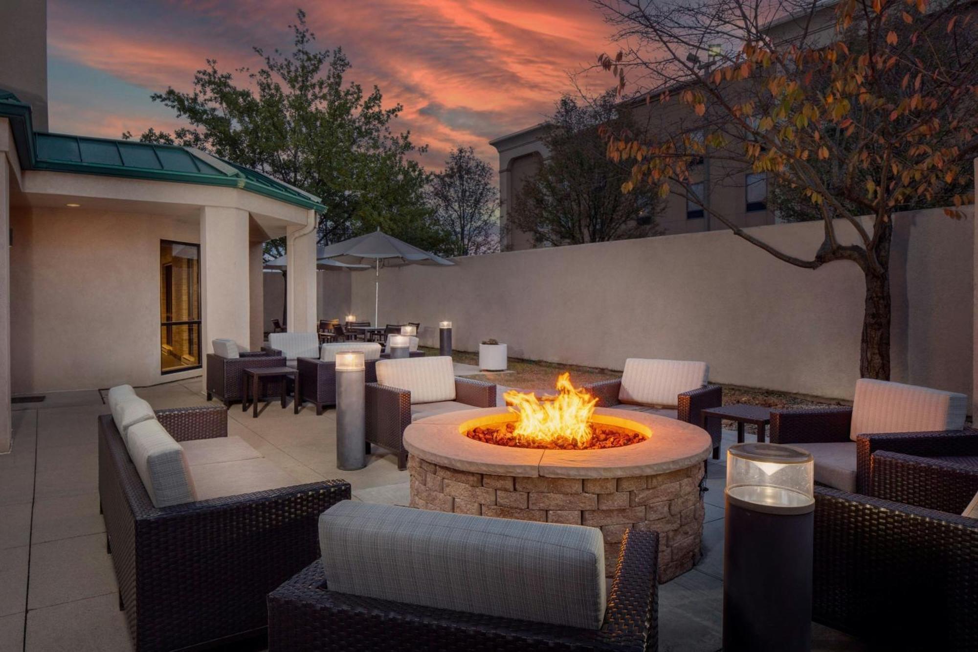 Hotel Courtyard By Marriott Dayton North Exteriér fotografie